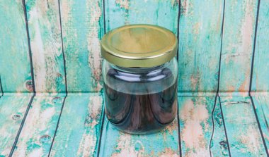 Mason kavanoza balsamik sirke