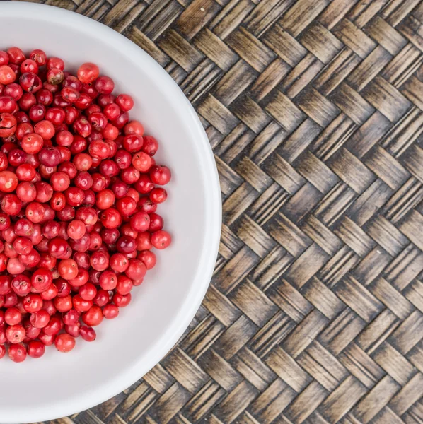 Pink Peppercorn In White Bowl — Stock Photo, Image