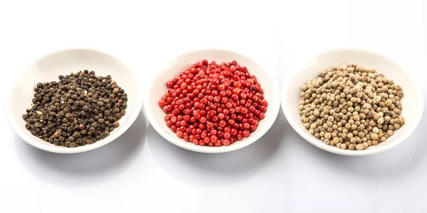 Peppercorns In White Bowl — Stock Photo, Image