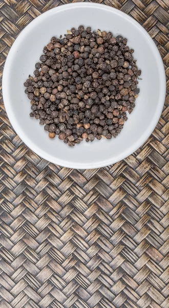 Black Peppercorn In White Bowl — Stock Photo, Image