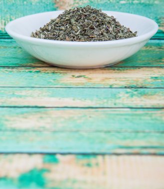 kurutulmuş oğul otu