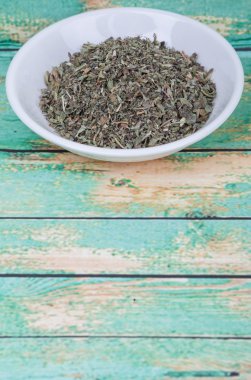 kurutulmuş oğul otu