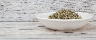 kurutulmuş oğul otu