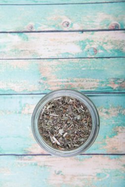 kurutulmuş oğul otu