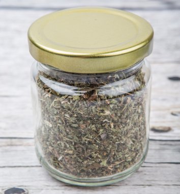 kurutulmuş oğul otu