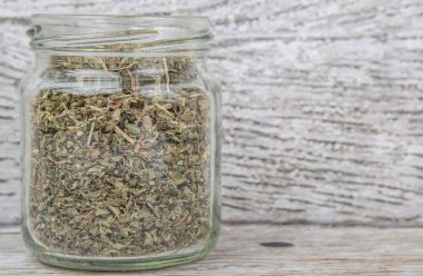 kurutulmuş oğul otu