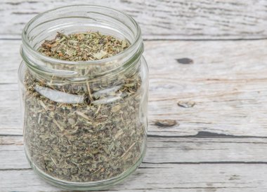 kurutulmuş oğul otu