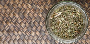 kurutulmuş oğul otu