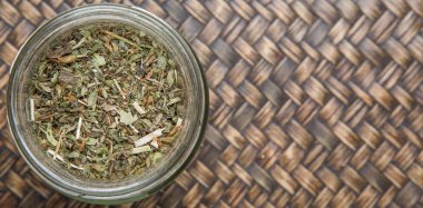 kurutulmuş oğul otu