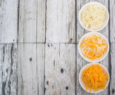 Rendelenmiş Mozzarella ve kaşar peyniri