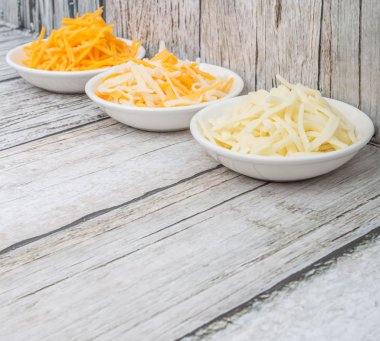 Rendelenmiş Mozzarella ve kaşar peyniri