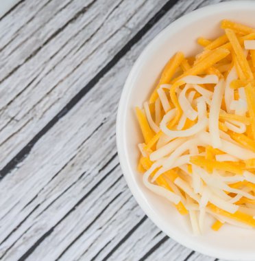 Rendelenmiş Mozzarella ve kaşar peyniri