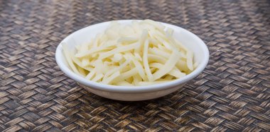 Rendelenmiş mozzarella peyniri