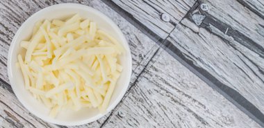 Rendelenmiş mozzarella peyniri