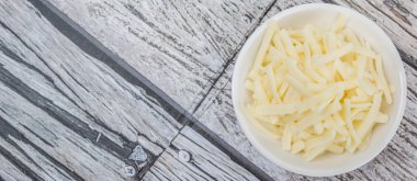 Rendelenmiş mozzarella peyniri