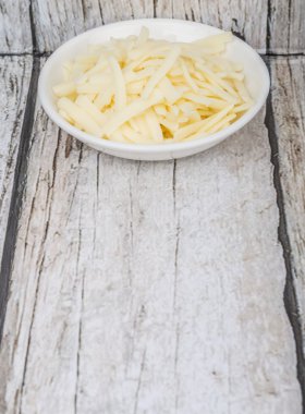 Rendelenmiş mozzarella peyniri