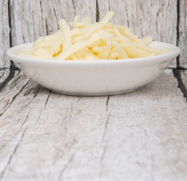 Rendelenmiş mozzarella peyniri