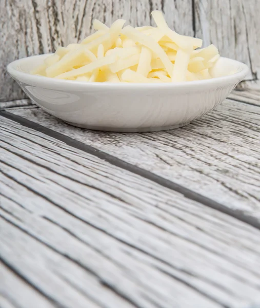 Rendelenmiş mozzarella peyniri