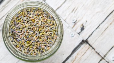 Kurutulmuş lavanta bitkisel çay