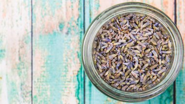 Kurutulmuş lavanta bitkisel çay