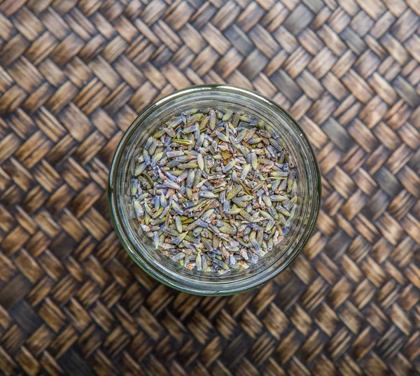 Kurutulmuş lavanta bitkisel çay