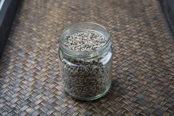 Kurutulmuş lavanta bitkisel çay