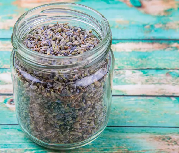 Kurutulmuş lavanta bitkisel çay