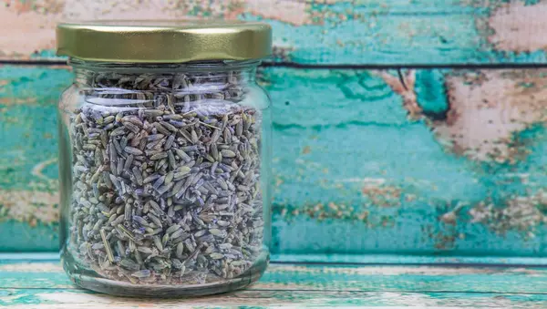 Kurutulmuş lavanta bitkisel çay