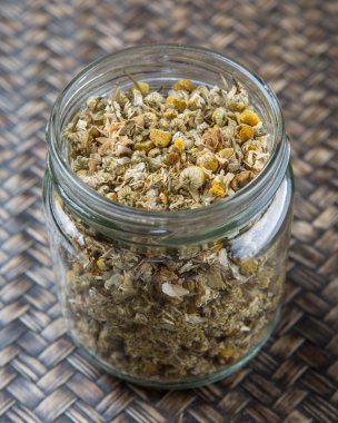 Kurutulmuş papatya bitkisel çay