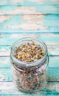 Kurutulmuş papatya bitkisel çay