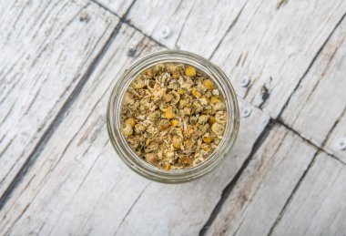 Kurutulmuş papatya bitkisel çay