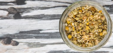 Kurutulmuş papatya bitkisel çay