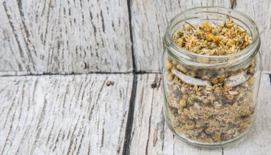 Kurutulmuş papatya bitkisel çay