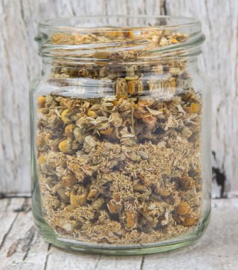 Kurutulmuş papatya bitkisel çay