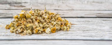 Kurutulmuş papatya bitkisel çay