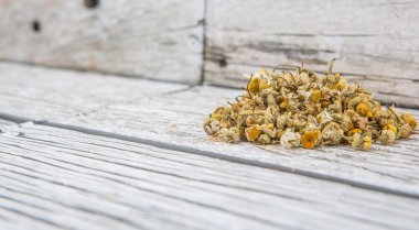 Kurutulmuş papatya bitkisel çay