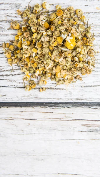 Kurutulmuş papatya bitkisel çay