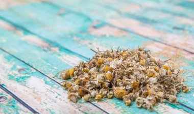 Kurutulmuş papatya bitkisel çay