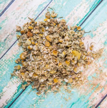 Kurutulmuş papatya bitkisel çay