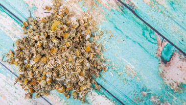 Kurutulmuş papatya bitkisel çay