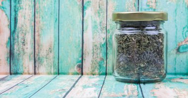 Japon Yeşil çay yaprakları