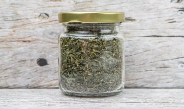 Japon Yeşil çay yaprakları