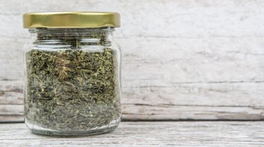 Japon Yeşil çay yaprakları