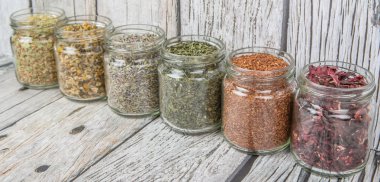 Karışık bitki çayı