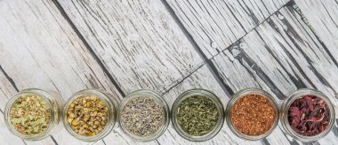 Karışık bitki çayı