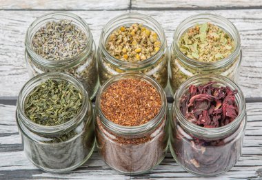 Karışık bitki çayı