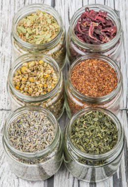 Karışık bitki çayı