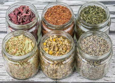 Karışık bitki çayı