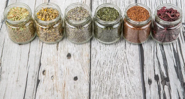 Karışık bitki çayı