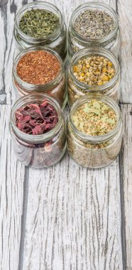 Karışık bitki çayı